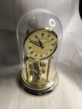 Tischuhr Quartz Goldfarbe