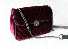 NEU! wunderschöne Samt -Tasche Kette Weinrot Burgundy Paris