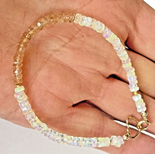 AAAA Welo Opal, weiss + Zirkon