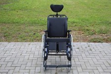 Netti 4U CE Pflegerollstuhl/Multifunktionsrollstuhl SB:45cm bis:125kg