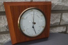 Sehr gepflegte,schöne Wetterstation mit Barometer und Thermometer ,orig.Lufft