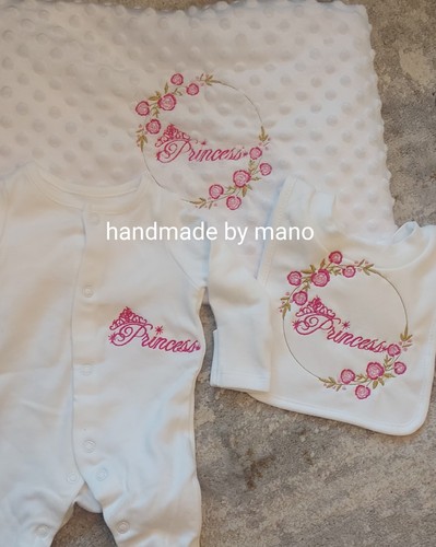 Neugeborenes baby mädchen - baby,