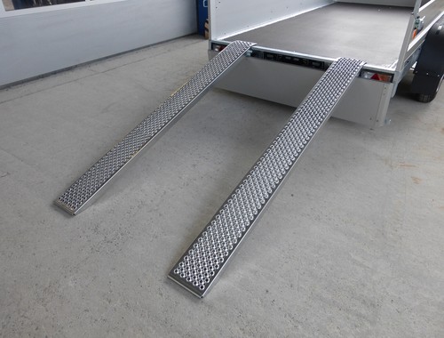 Auffahrrampe alu gerade 2000 - auffahrrampe, gerade,