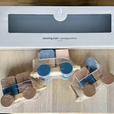 Holzzug Holzeisenbahn Lokomotive 2 Waggons & Bauklötze ab 1 Jahr Steckspielzeug