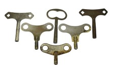 Posten alte Aufzugschlüssel f Uhrwerk Wanduhr Regulator Pendule Uhrmacher
