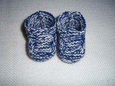Handgestrickte puppenschuhe - handgestrickte,