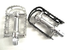 MKS BM-7  'Beartrap' Pedale