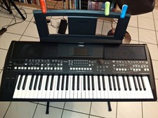 Keyboard Yamaha PSR SX 600