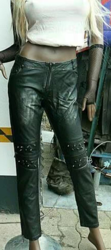 Eine kunstleder hose schwarz - kunstleder,