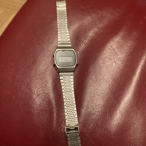 Seiko lcd digital chronograph - seiko,