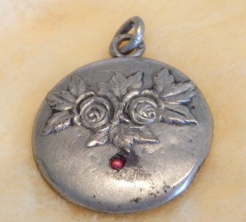 Jugendstil medaillon - jugendstil,
