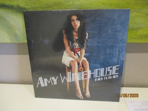 Amy winehouse back - amy,