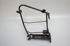 Trittbrett rechts Fußraste Spritzschutz Halter Triton Supermoto 450 SP250