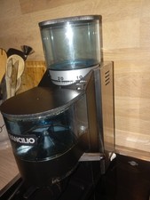 Moderne robuste Kaffeemühle