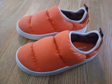 Adidas Puffylette mens size 6