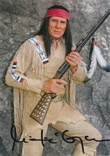 Gojko Mitic  Autogramm handsigniert Winnetou  X59