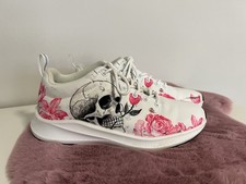 ? Sneaker Totenkopf - weiß Gr. 40 ?