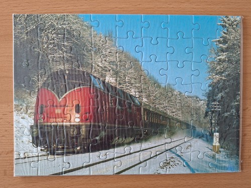 Puzzle diesel lokomotive 220 - lokomotive,