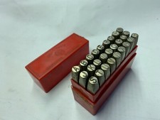 Neuwertige PRIORITY Schlagbuchstaben-Satz, 27-teilig Spiegelschrift A−Z, 6 mm