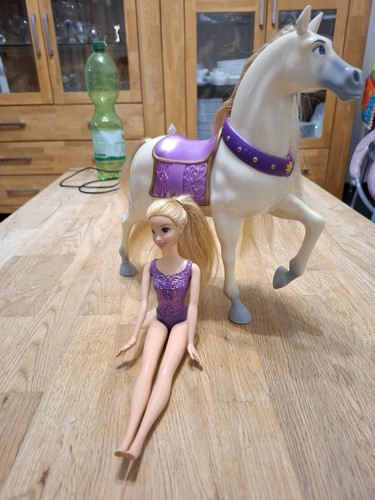 Rapunzelpuppe mit pferd - mit,