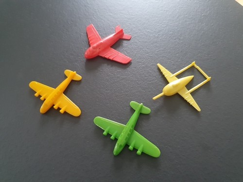 Plastik flugzeuge 60er - plastik,