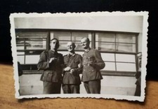 3 deutsche Soldaten in Uniform / Foto