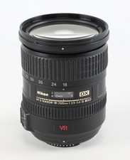 Nikon AF-S DX Nikkor 18-200mm