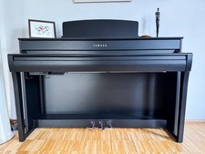 clavinova yamaha CLP-745B 