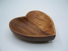 Holzteller Herz  Akazie