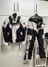 Motorrad Kleider. Rev‘it