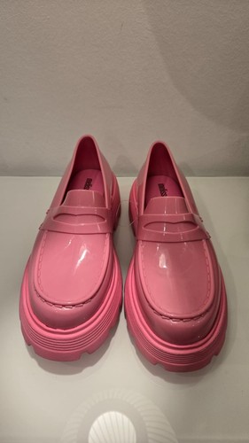 Neu und original - , melissa