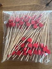 100 Stk Bambus Cocktailspieße Herz rot Holzspieße Partyspieße Obstspieße 12 cm