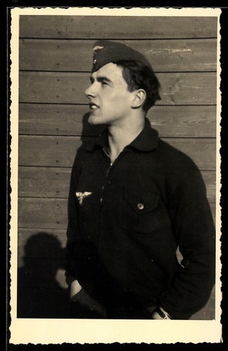 Foto soldat der luftwaffe - foto-ak,