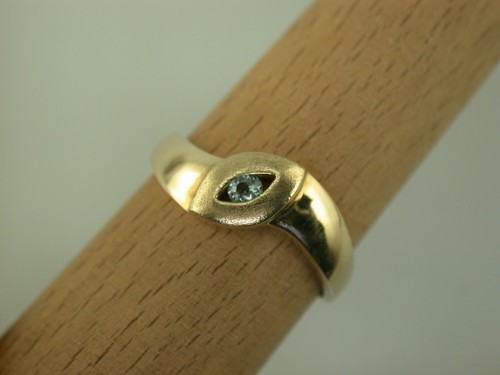 Gelbgoldring mit zirkonia - gelbgoldring,