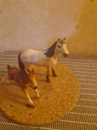 Schleich stute mit fohlen - schleich,