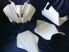 Rennverkleidung mit Höcker