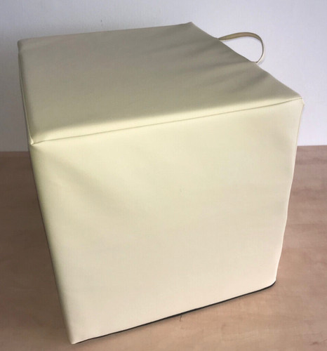 Bandscheibenwürfel beige