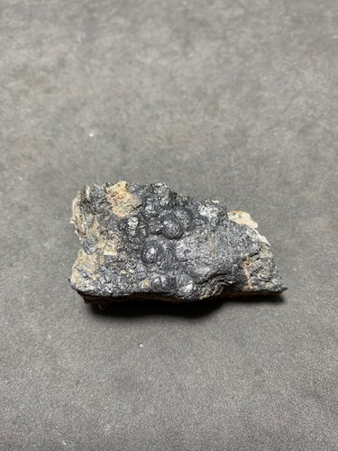 Uraninite shaft 207 schlema - uraninite,, 207,