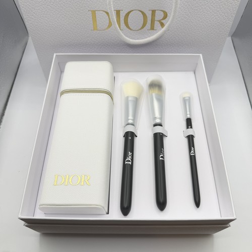 Dior backstage platinum full - backstage,