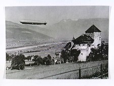 LZ 127 Graf Zeppelin über dem