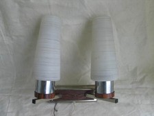 2 flammige alte Wandlampe 50er Jahre Design mit gestreiften Glasschirmen