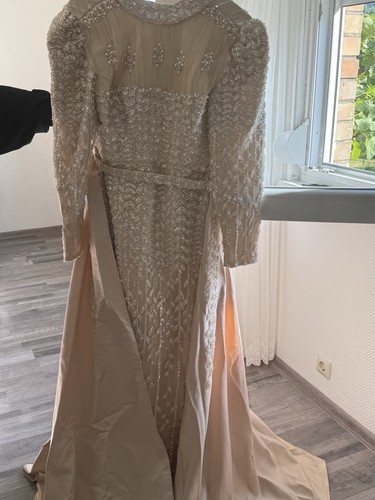 Beiges brautkleid linie - brautkleid, a-linie