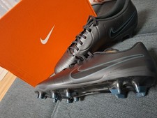 *Neu Nike* Fußballschuhe 46