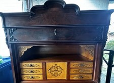 Gründerzeit Sekretär, Nussbaum funierter Schreibschrank aus der Zeit um 1870