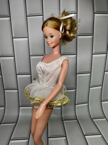 Vintage barbie ballerina 1983 - barbie,