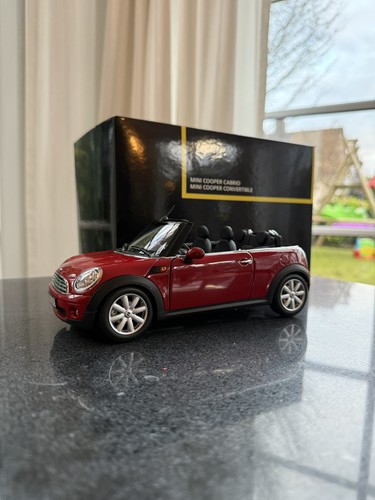 Mini cooper cabrio rot - 1:18,