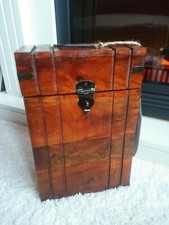 edle Akazien Weinflaschen Box