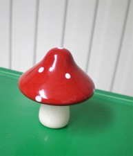 kleiner Pilz Fliegenpilz - Porzellan? Keramik? - weiß rot