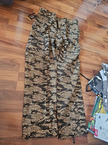 Hose tarnmuster größe s - in,