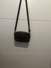 Umhängetasche GUESS Schwarz